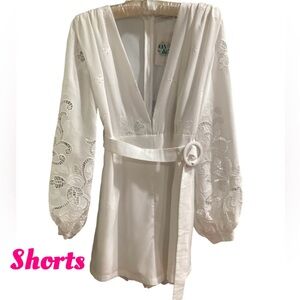 🚨Sale🚨 NWT Oceanview Boutique St. Kitts White Shorts Romper Size L…